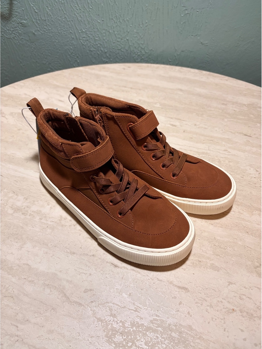 Cat & Jack Brown High-Top Sneakers for Kids Size 3